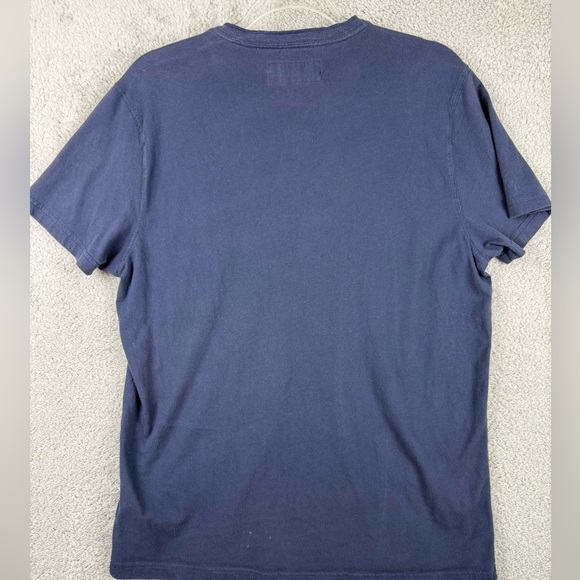 Men’s Abercrombie and fitch Tshirt size large preowned button detail - Picture 6 of 8